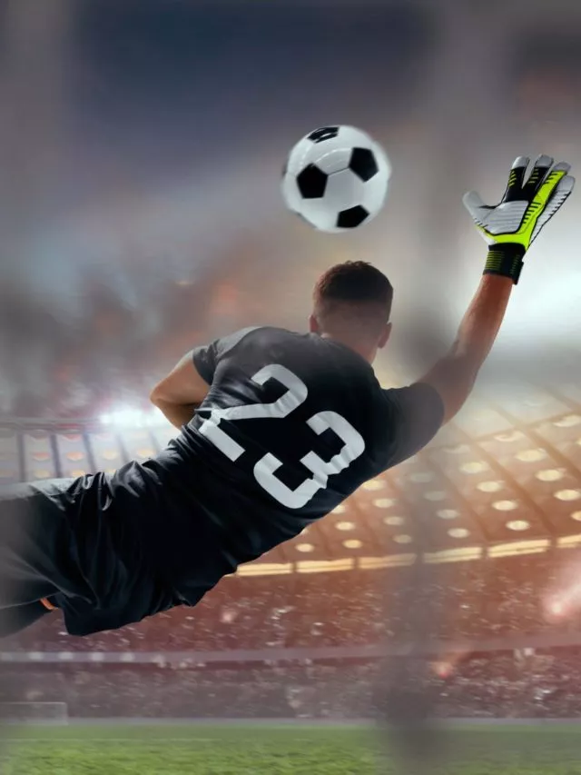 Sports: Manchester City thrashes Liverpool, English Premier League